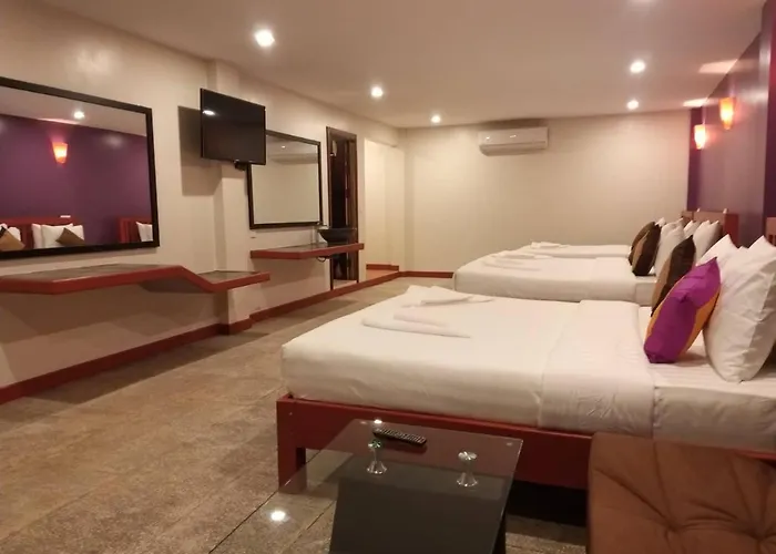 Empire Курортный комплекс 3*